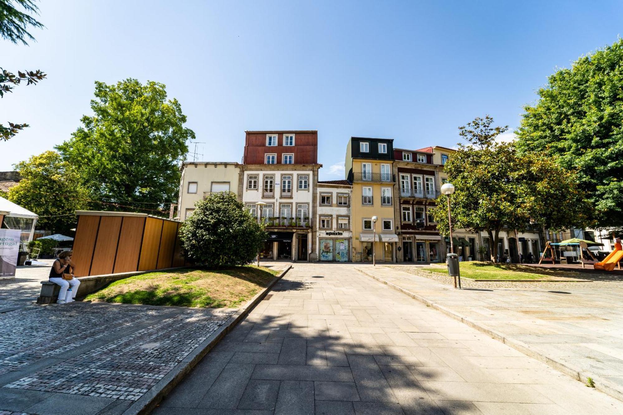 On The Square Flat - City Center By House And People Apartment Braga Exterior photo